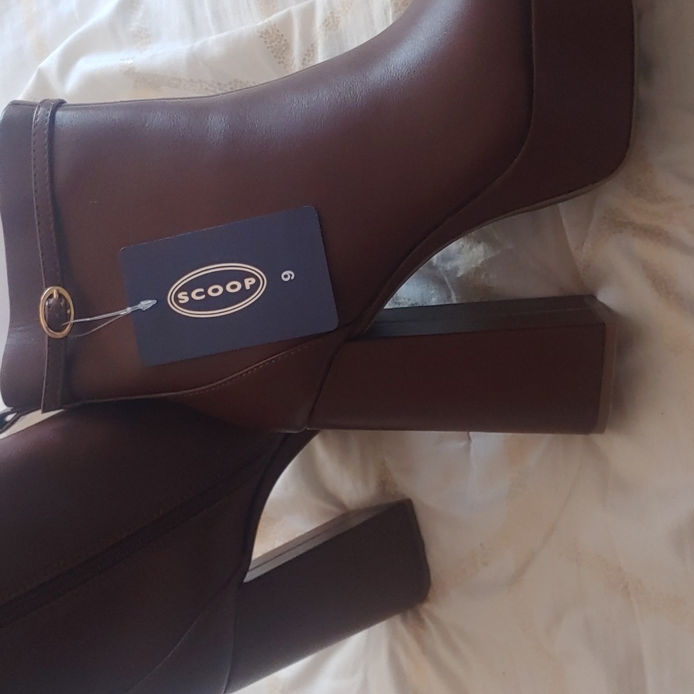 Ankle boots - Picture 9 of 10